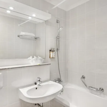 Danubius Hotel Annabella 3*