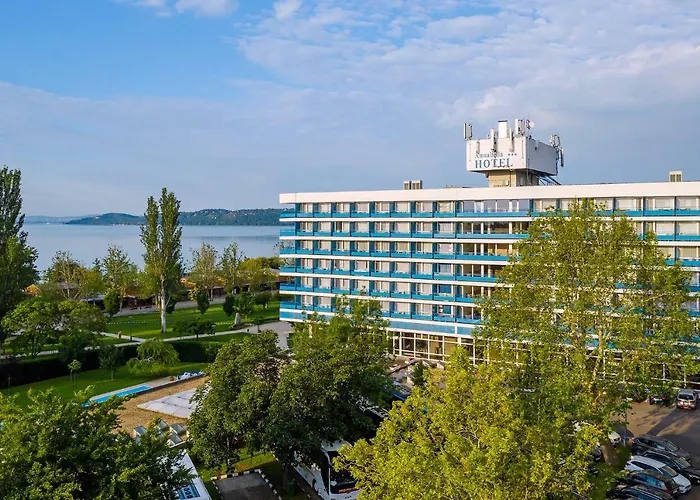 Отель Danubius Annabella 3*